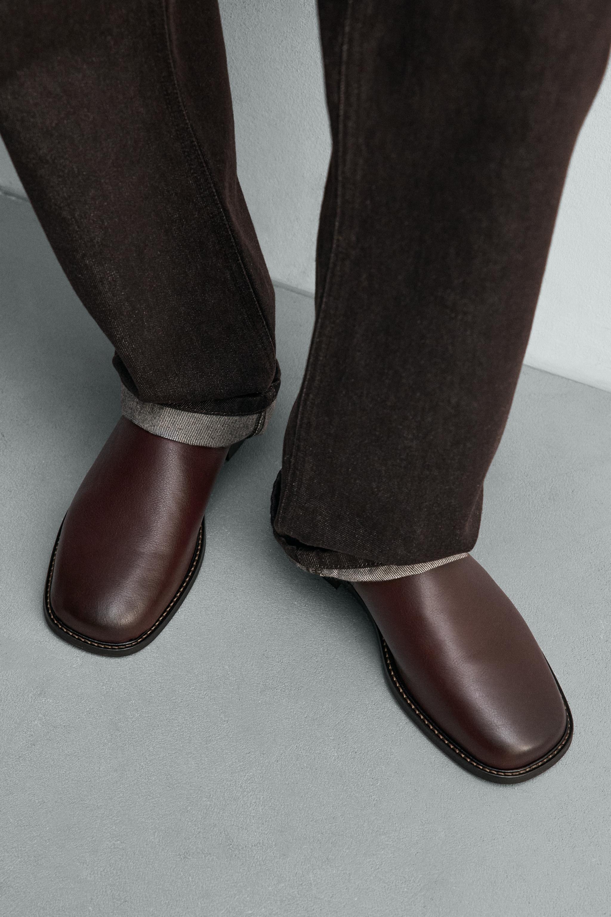 LEATHER CLOGS
